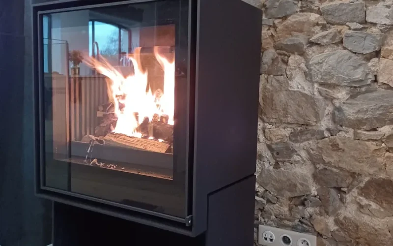 Marque de poêle et cheminée Barbas vendu par l'entreprise quali-flammes, entreprise de cheminée et poêles à Vallet