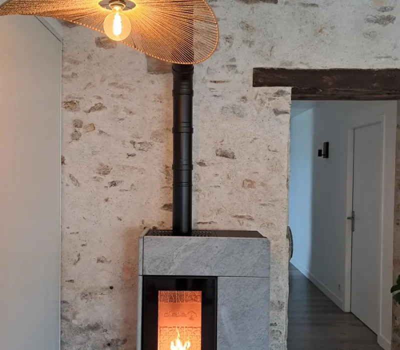 Marque de poêle et cheminée Dielle vendu par l'entreprise quali-flammes, entreprise de cheminée et poêles à Vallet