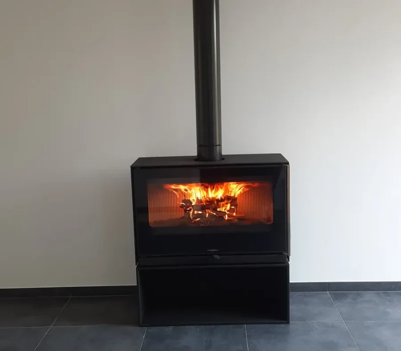 Marque de poêle et cheminée Oranier vendu par l'entreprise quali-flammes, entreprise de cheminée et poêles à Vallet