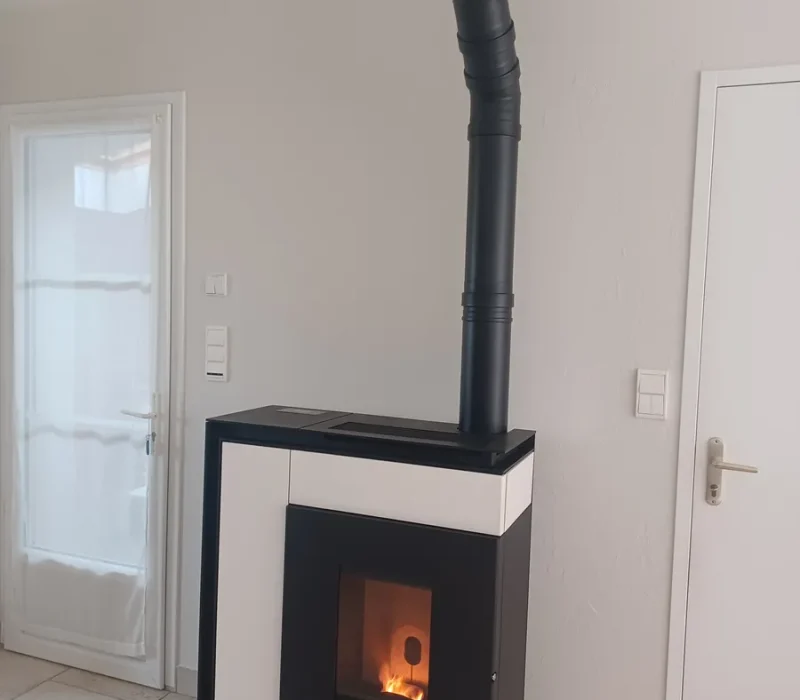 Marque de poêle et cheminée Oranier vendu par l'entreprise quali-flammes, entreprise de cheminée et poêles à Vallet
