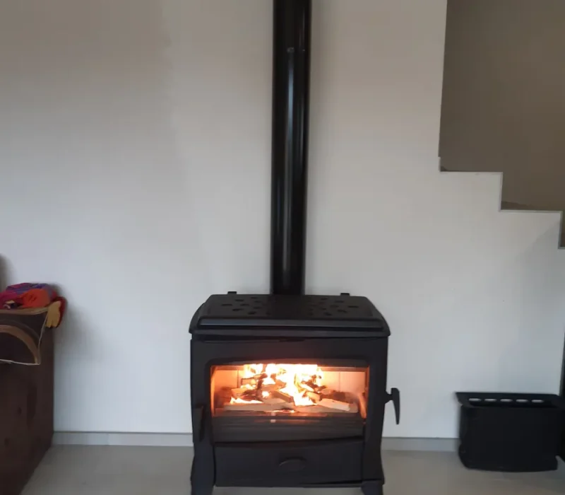 Réalisation de poêles par l'entreprise quali-flammes, entreprise de cheminée et poêles à Vallet