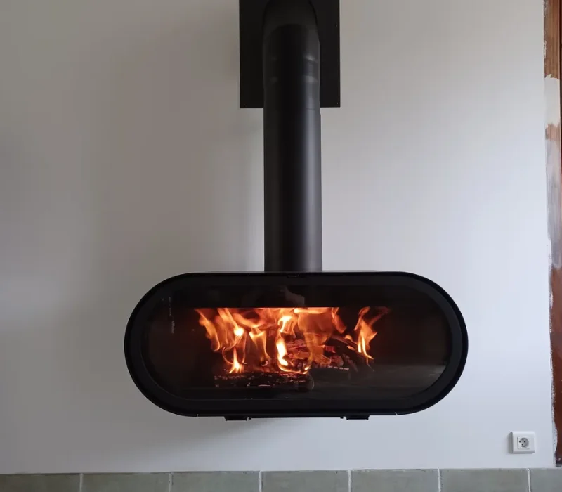 Marque de poêle et cheminée Rocal vendu par l'entreprise quali-flammes, entreprise de cheminée et poêles à Vallet