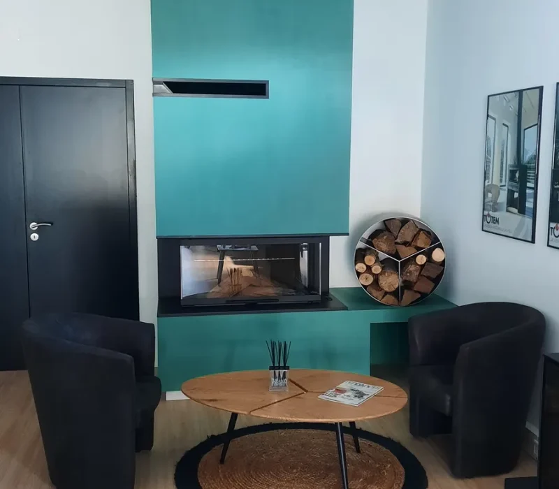 Marque de poêle et cheminée Totem vendu par l'entreprise quali-flammes, entreprise de cheminée et poêles à Vallet